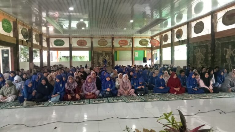 Mengetuk Pintu Langit: SMPN 1 Dlanggu Gelar Doa Bersama Jelang TKA Kelas 9